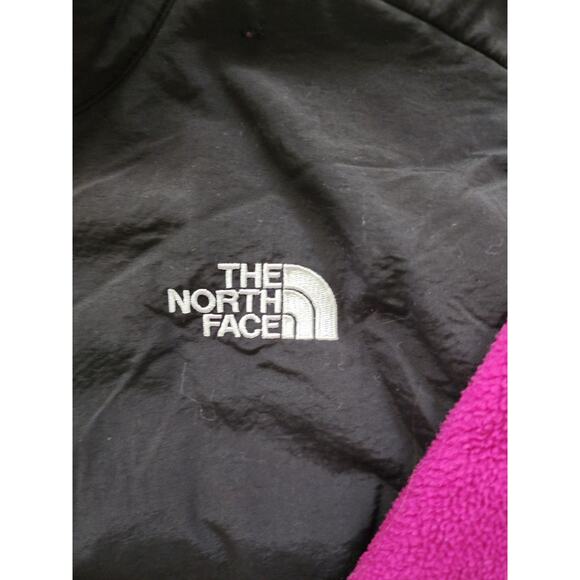 The North Face Girls Medium Fleece Jacket - Picture 2 of 5